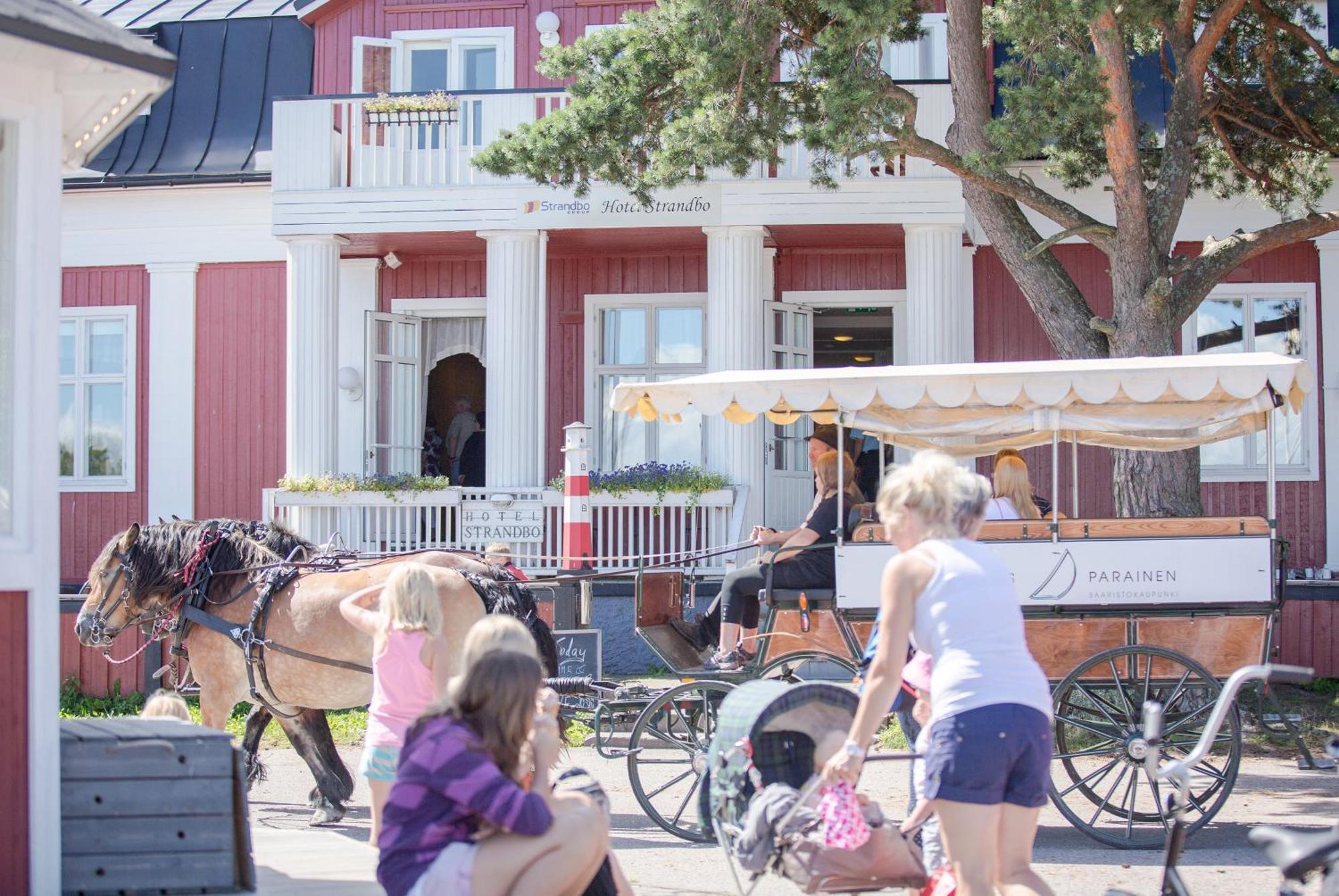 Hotel Strandbo Nagu Eksteriør billede